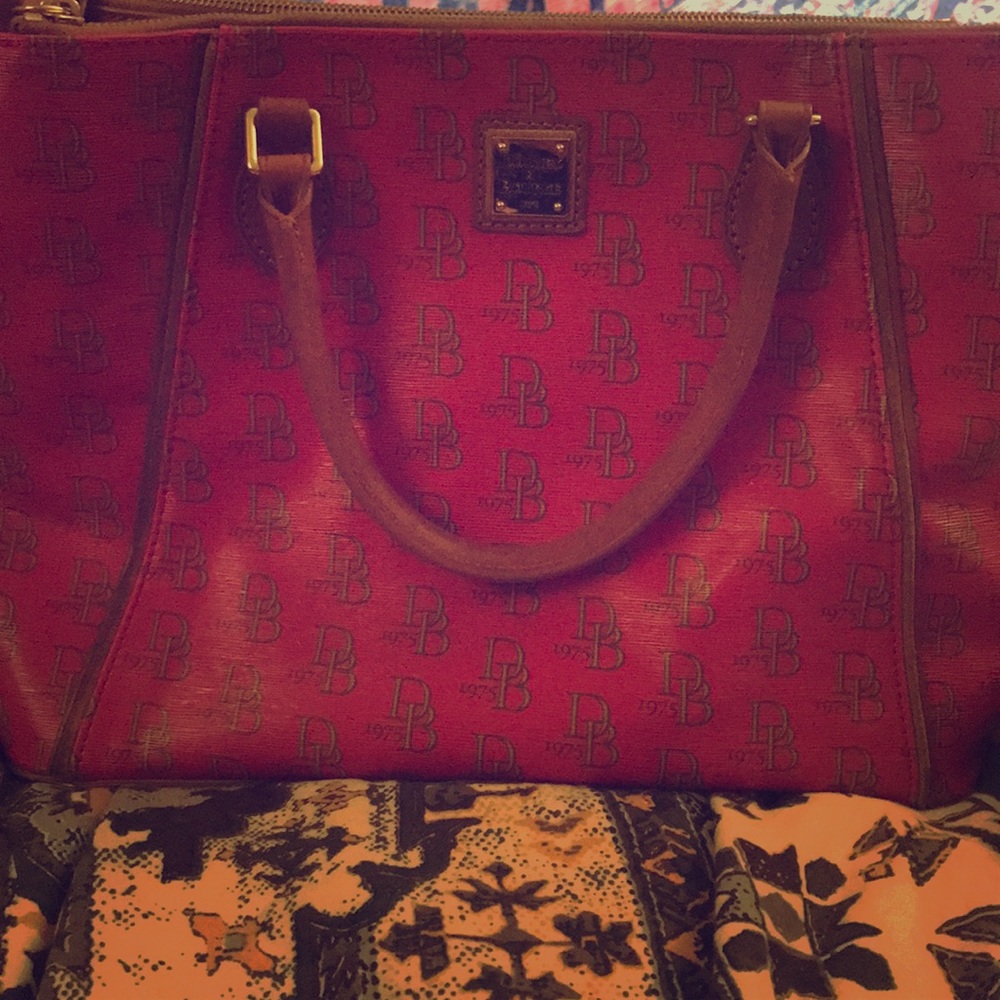 Dooney and Bourke authentic tote purse